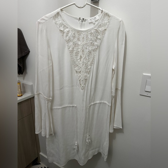 WYLDR White dress with Lace - Picture 5 of 5
